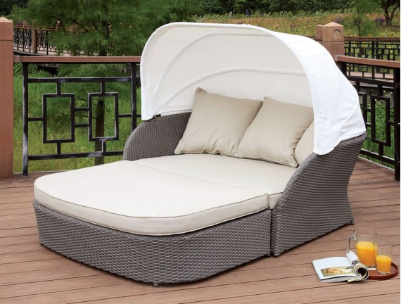 AIDA Canopy Daybed