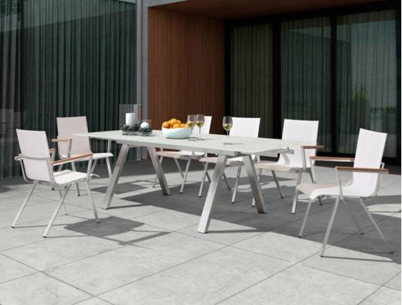 RAFFIA Dining Set